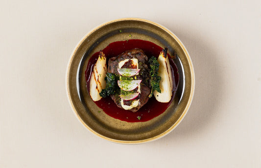 Lėtai kepta šernienos sprandinė