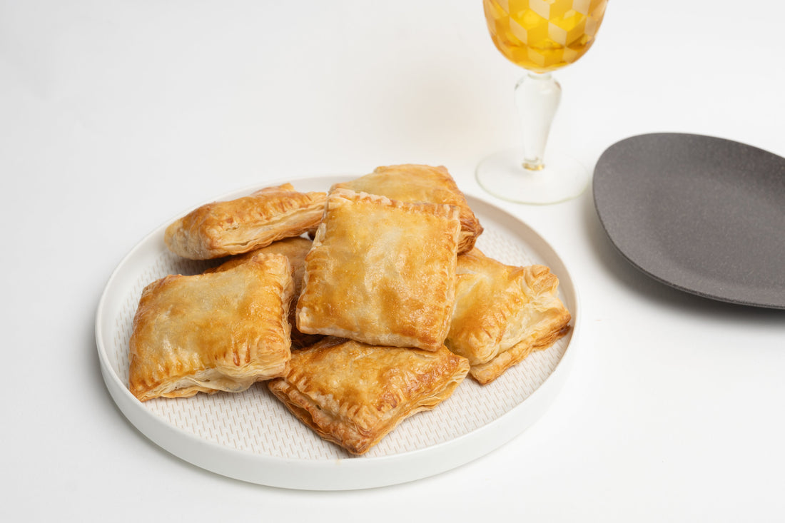 Sluoksniuotos tešlos pyragėliai su žvėriena